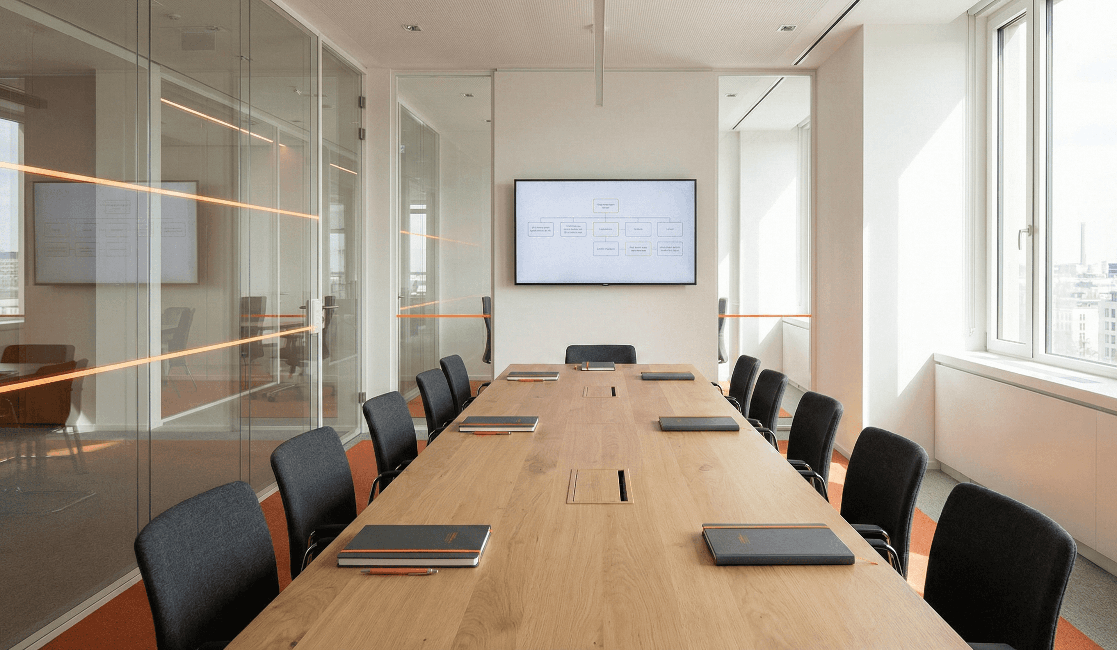 Sala de reuniones que representa los sistemas e información usados en servicios profesionales